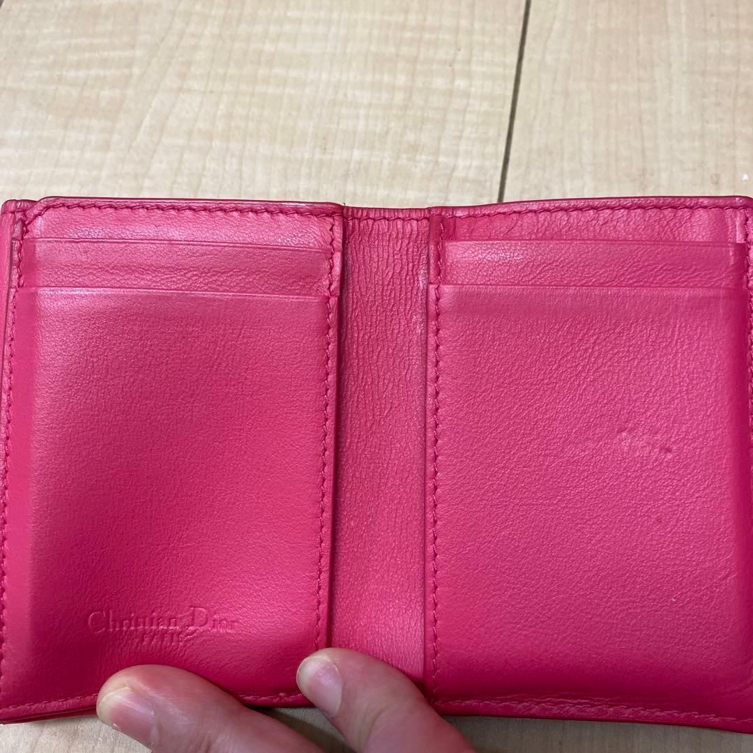 ブ*レ様 Dior エナメル 赤 三つ折り財布