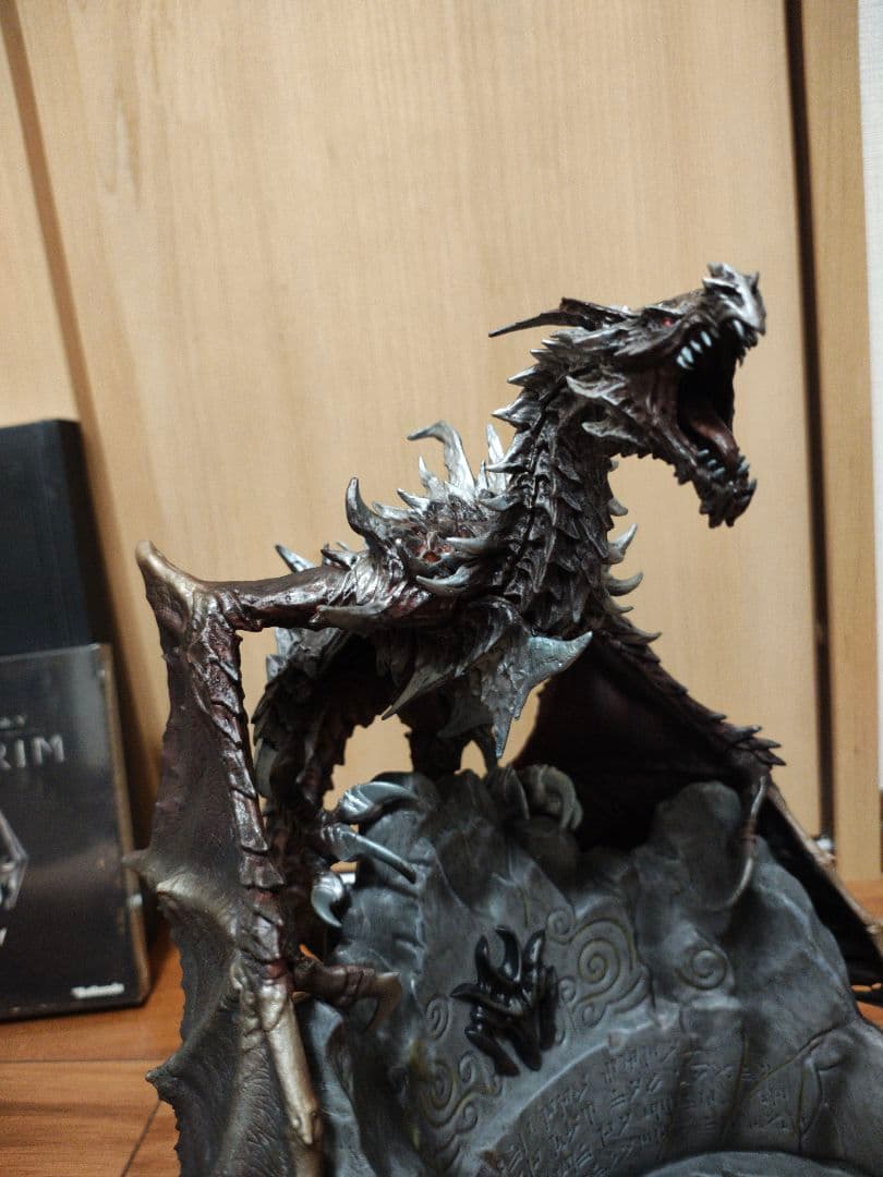 アルドゥイン フィギュア　コレクターズエディション　Skyrim