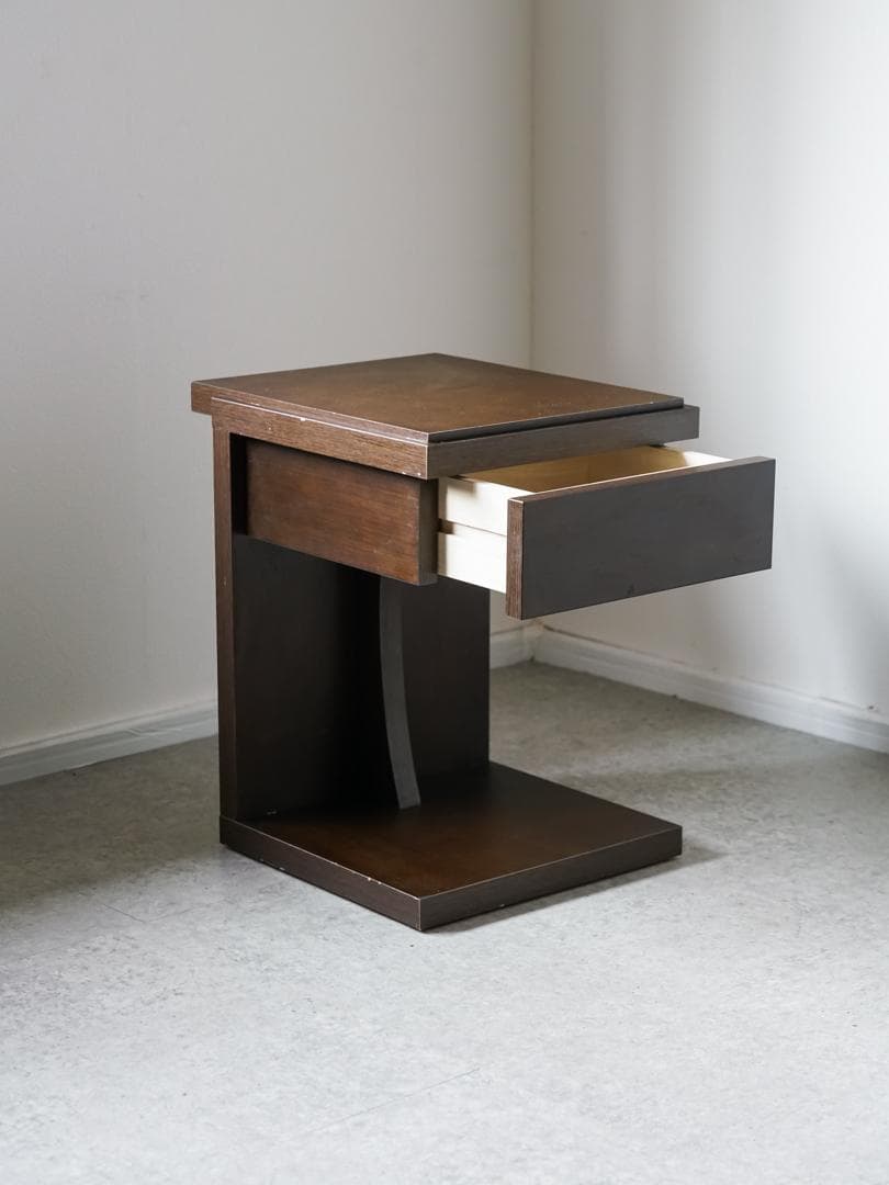 \"FRANCEBED\" イルベローチェ ベッドサイド テーブル モダン