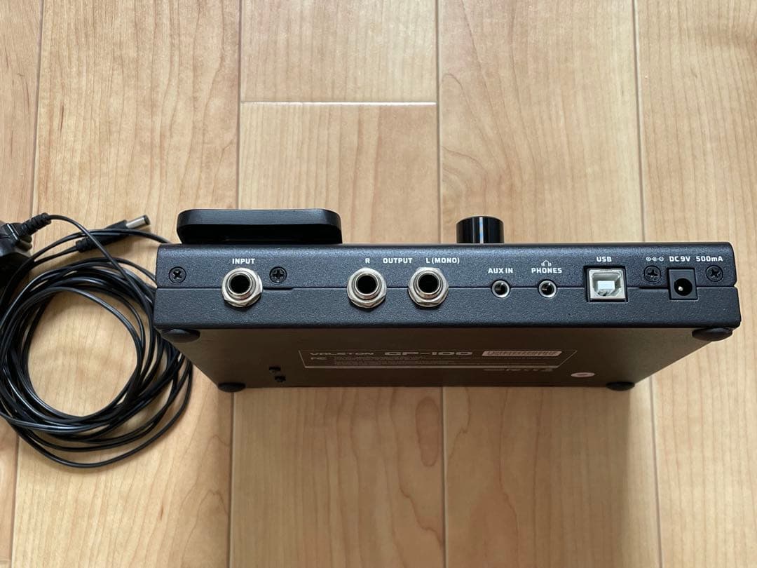 ほぼ新品 VALETON GP-100 マルチエフェクター 小型