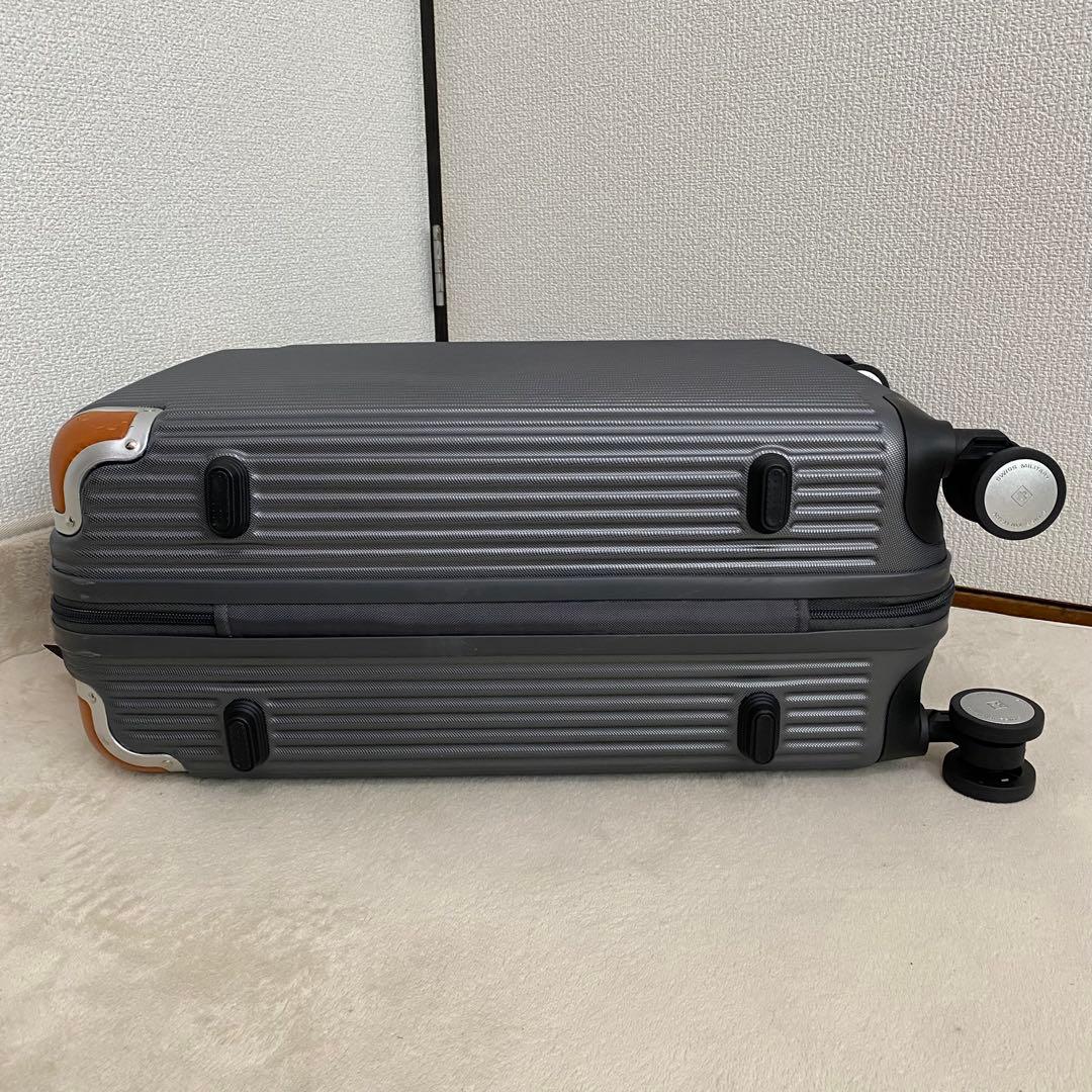 【展示品】SWISS MILITARY 機内持ち込みサイズ　キャリー　38.5L