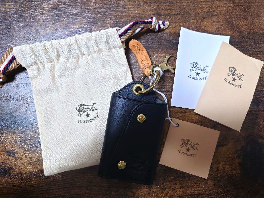 【新品未使用】IL BISONTE イルビゾンテ 牛革 キーケース