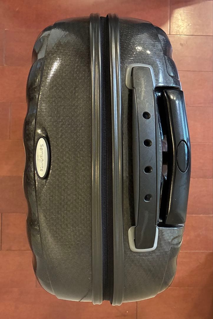 サムソナイト コスモライト 36L 黒 機内持込可