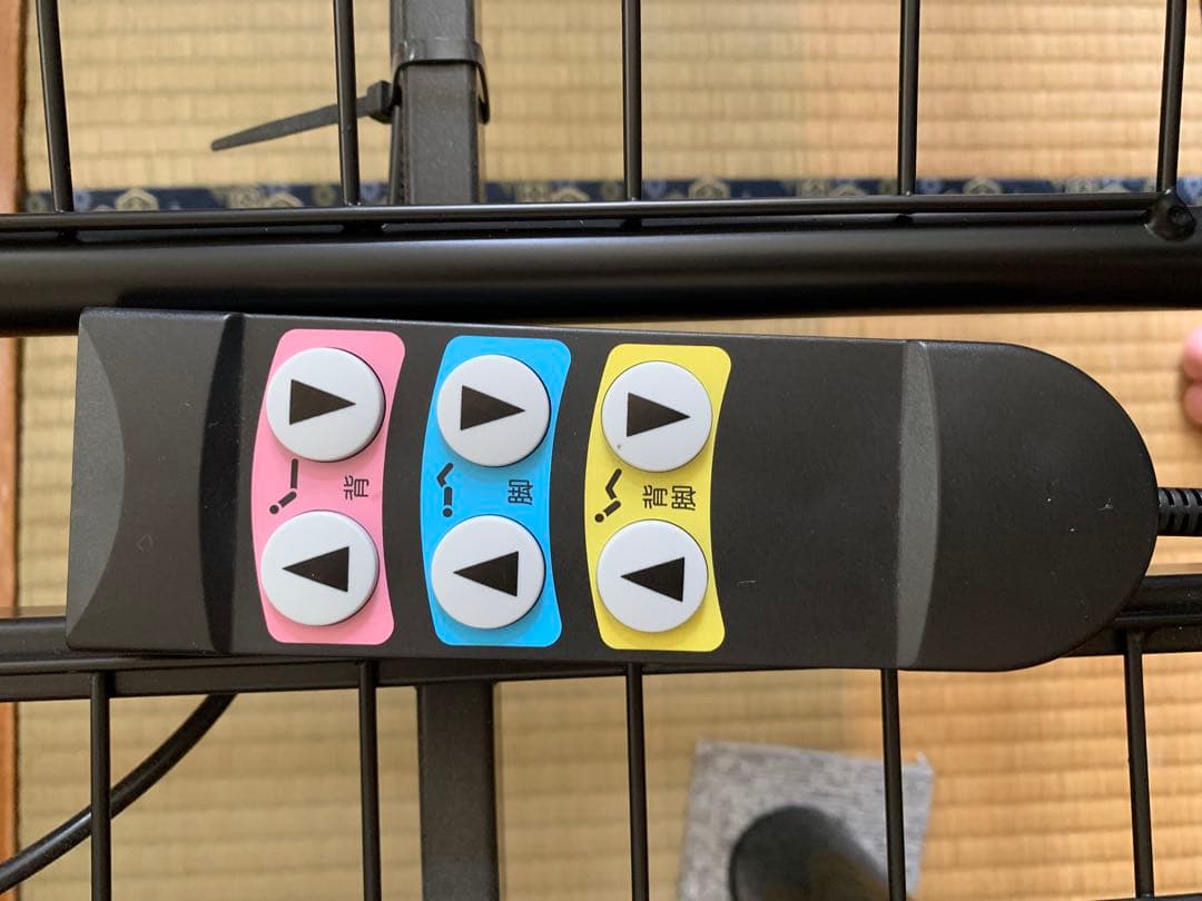 【あかぽんさん専用】ニトリ　リクライニングベット・昇降テーブル・ベットガード