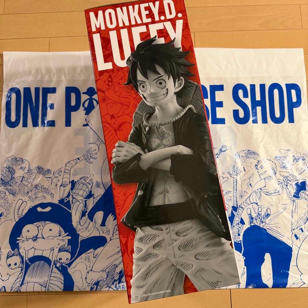 ONE PIECE BASE SHOPくじ ルフィ コミックスカラー
