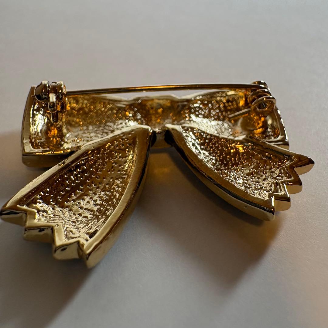 希少　CHANEL シャネル　リボン型　ブローチ　ピンバッジ　ラインストーン