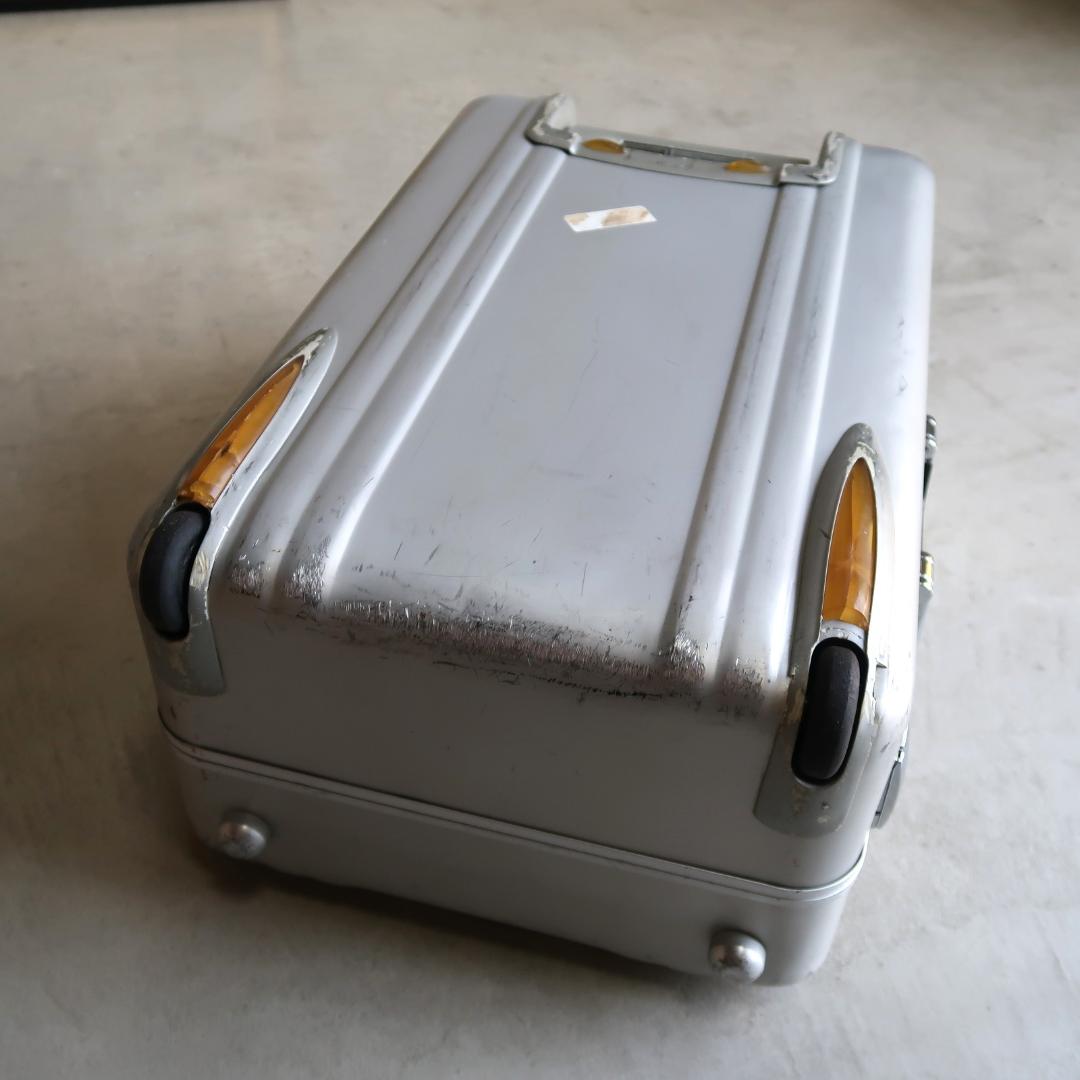 ゼロハリバートン ZERO HALLIBURTON スーツケース ZR21