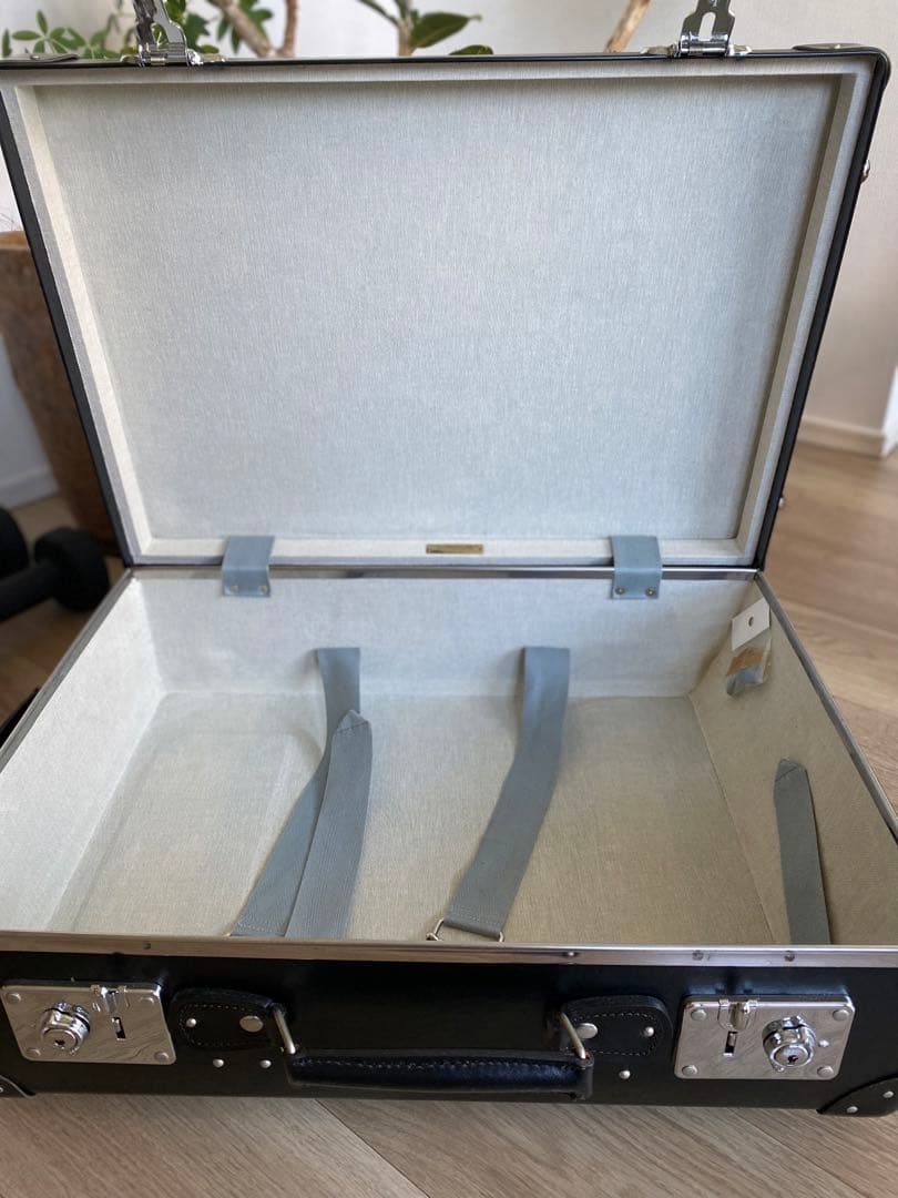 Gen　グローブトロッター　黒　キャリーケース