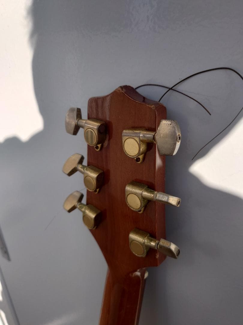 ギターTakamine EG340C エレアコ・クエレクトリック・アコ