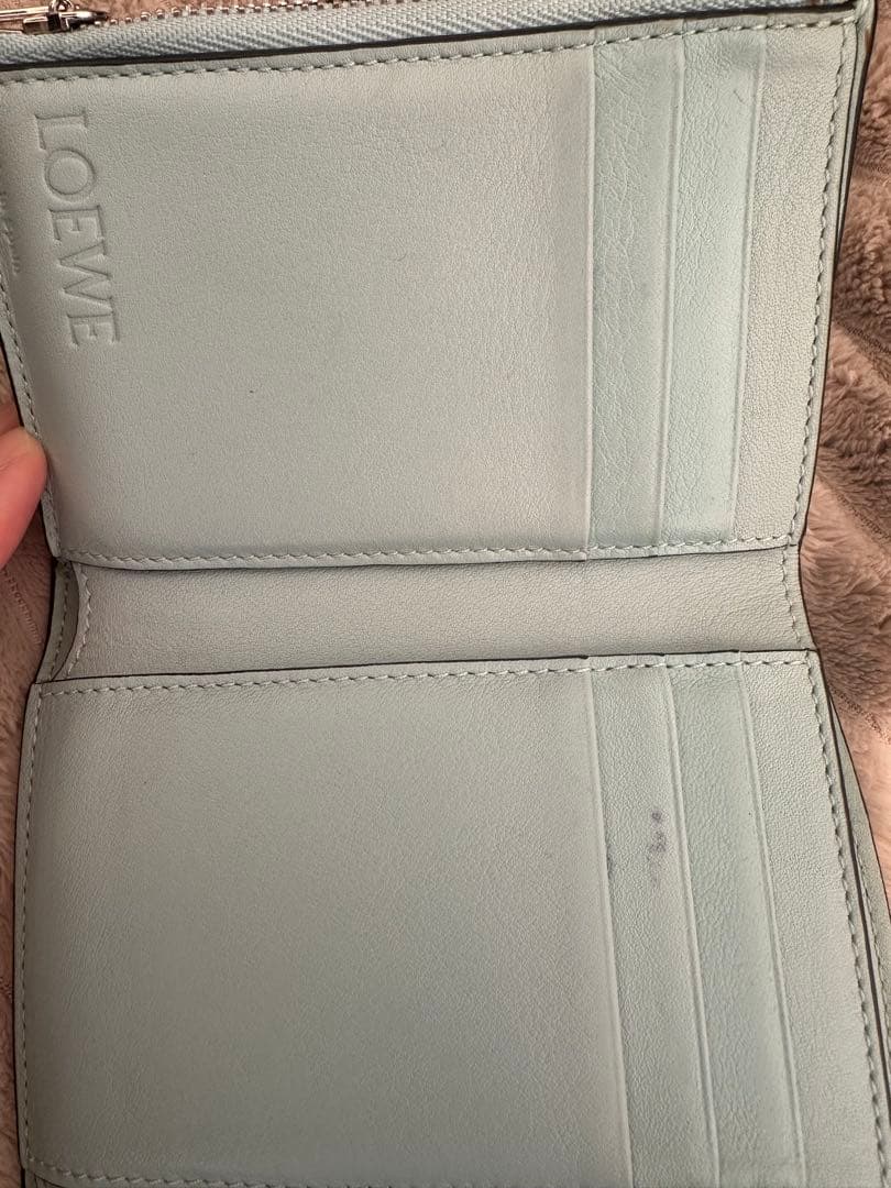 ロエベ　ミントグリーン 二つ折り財布