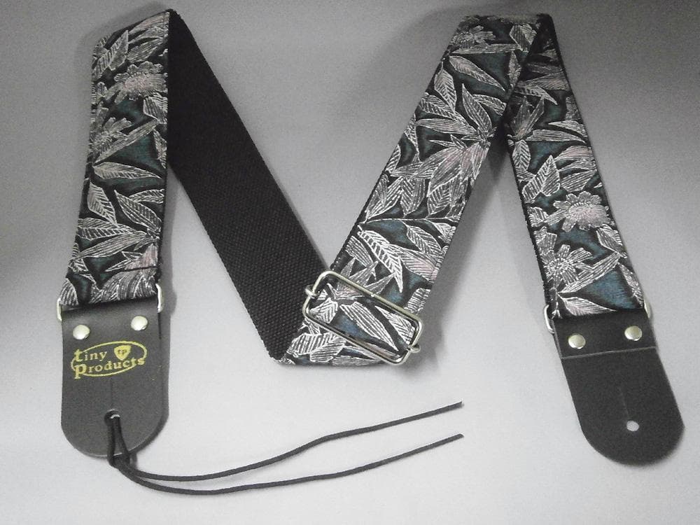 和柄ギターストラップ 着物シリーズ 花柄/黒 ハンドメイド #006