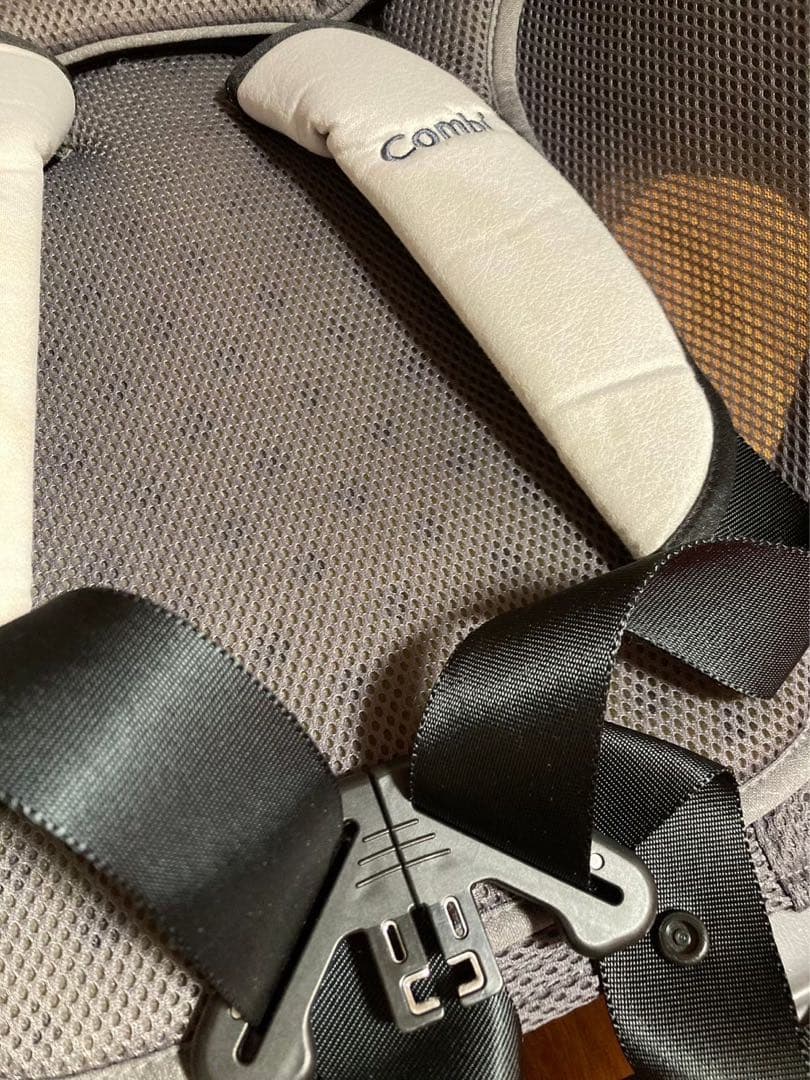 ★半くん★Combi ジョイトリップ エアスルー GC チャイルドシート