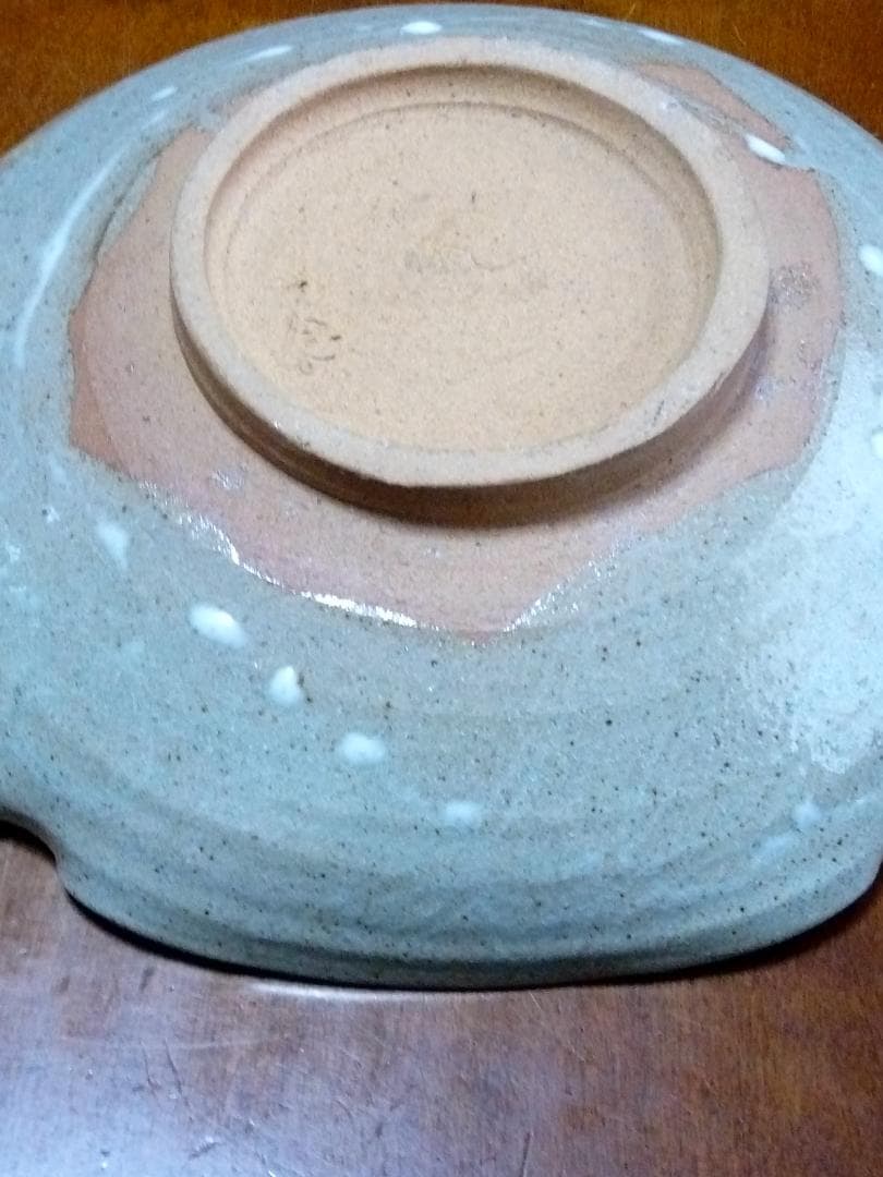 新品未使用品　初代　尾田一念　粉引鉄絵　菓子皿