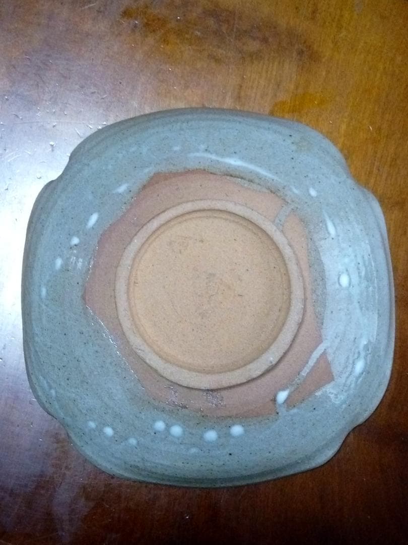 新品未使用品　初代　尾田一念　粉引鉄絵　菓子皿