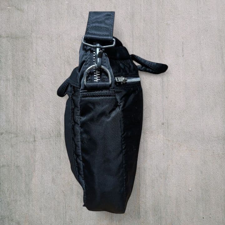 美品 ポーター タンカー 2way ブリーフケース 廃盤品 黒ストラップ付