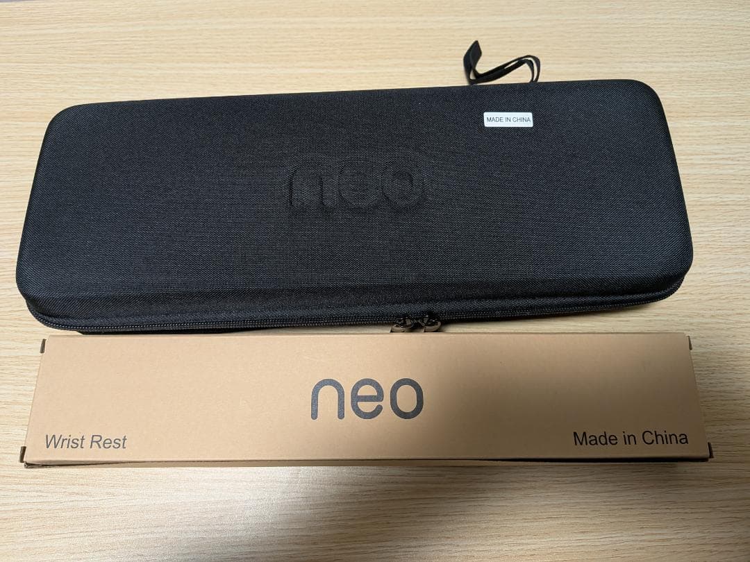 Qwertykes NEO ergo メカニカルキーボード 純正リストレスト付