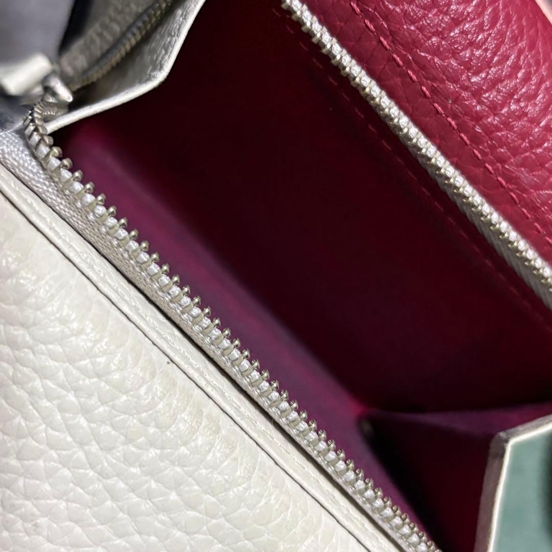 【緊急値下げ】 Vivienne Westwood ダブルフラップ二つ折り財布