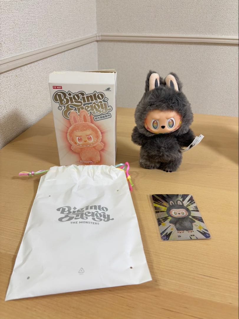 ふ*ゃ様 ラブブ Big into Energy 【SECRET】シークレット