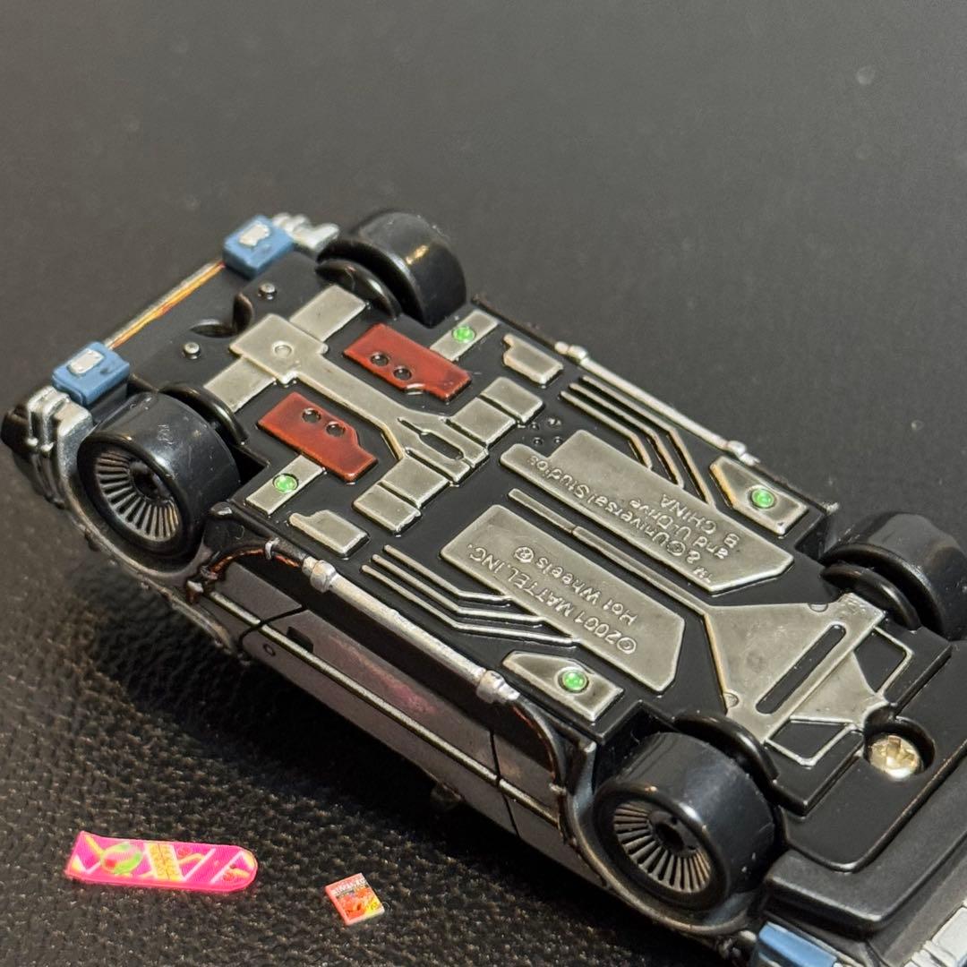 キャラウィール1/64デロリアン カスタムⅠ・Ⅱ・Ⅲ バックトゥザフューチャー