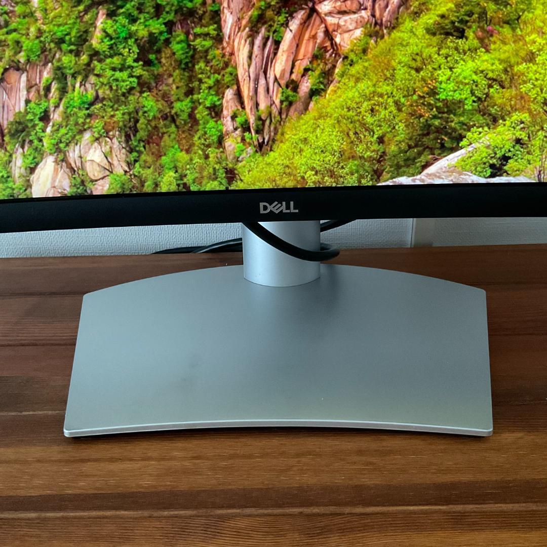 Dell S3221QS 31.5インチ 曲面4Kモニター ディスプレイ