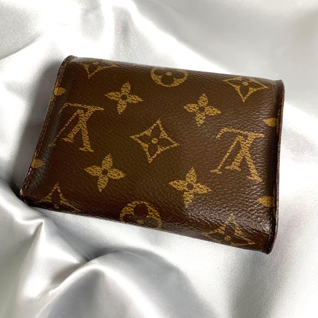 ルイヴィトン ポルトフォイユ・ヴィクトリーヌ モノグラム フューシャ