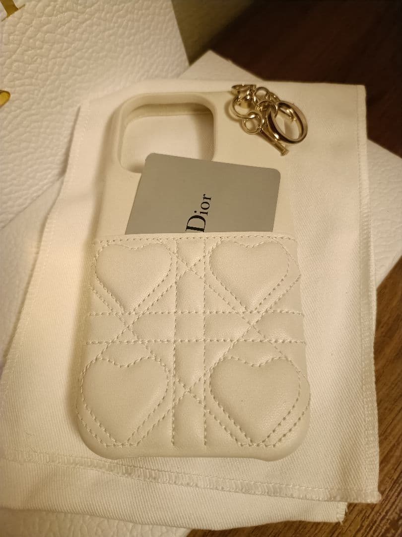 2024年 新作ディオール LADY DIOR IPHONE 15 PROケース