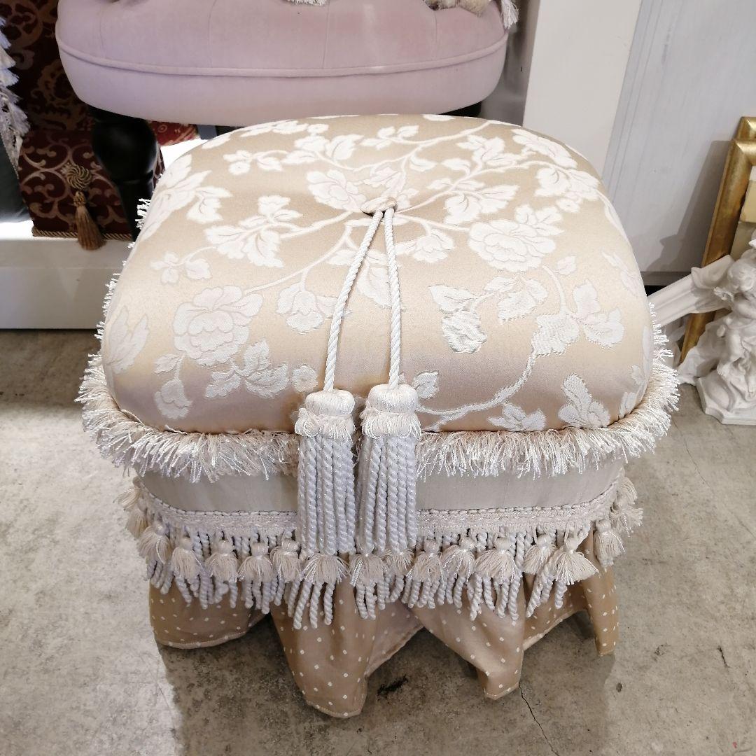 Φ【美品】ジェニファーテイラー Heirloom オットマン フットスツール ②