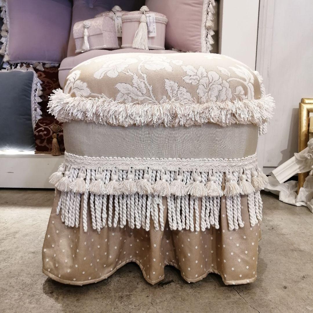 Φ【美品】ジェニファーテイラー Heirloom オットマン フットスツール ②