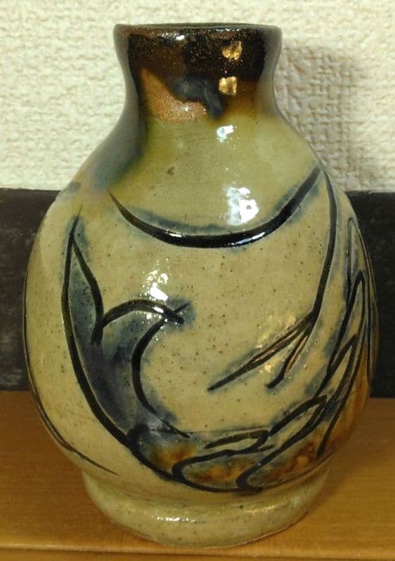 人間国宝 金城次郎 魚海老文花瓶 栞 共箱(本人直筆書付）美品 壺屋焼 壷屋焼