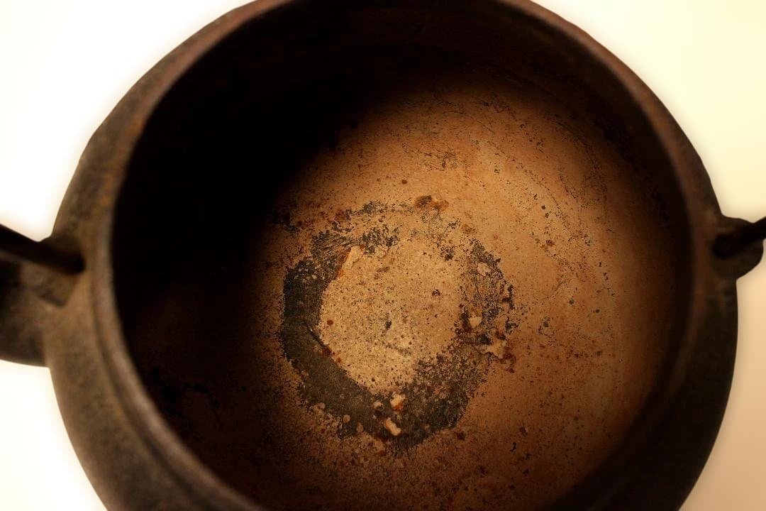 鋳鉄製 花模様 鉄瓶