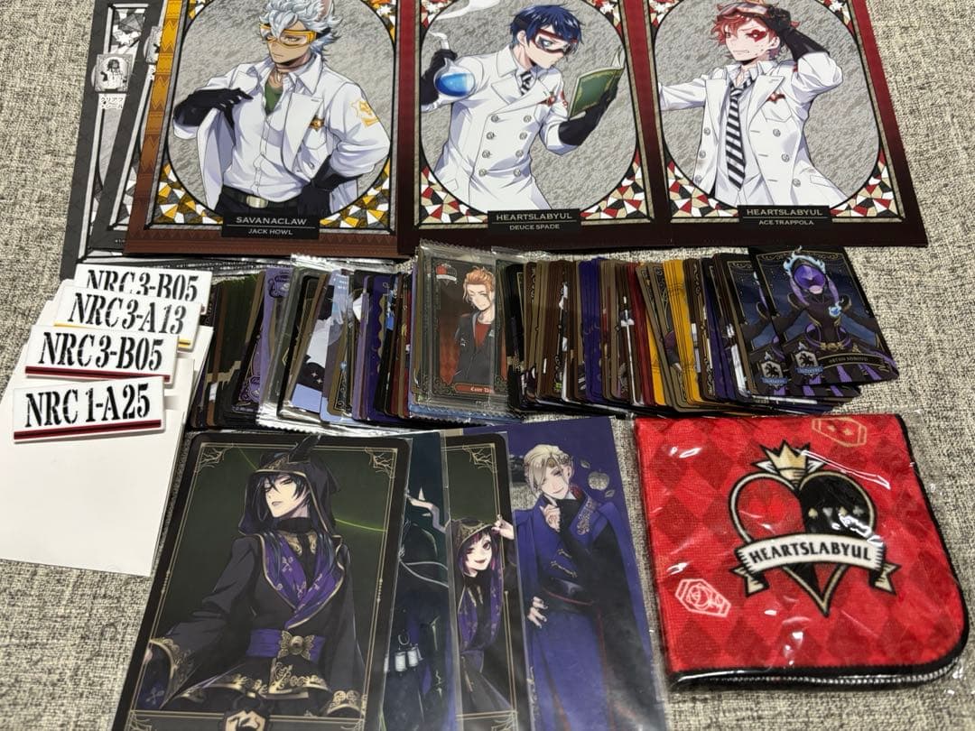 ツイステッドワンダーランド グッズ多数まとめ売り