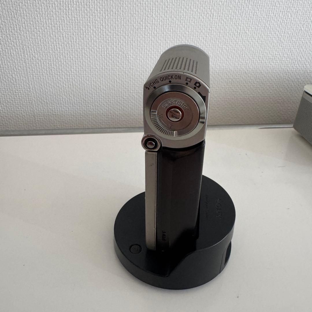 美品　SONY HDR-TG1 (純正バッテリー、充電スタンドフルセット）