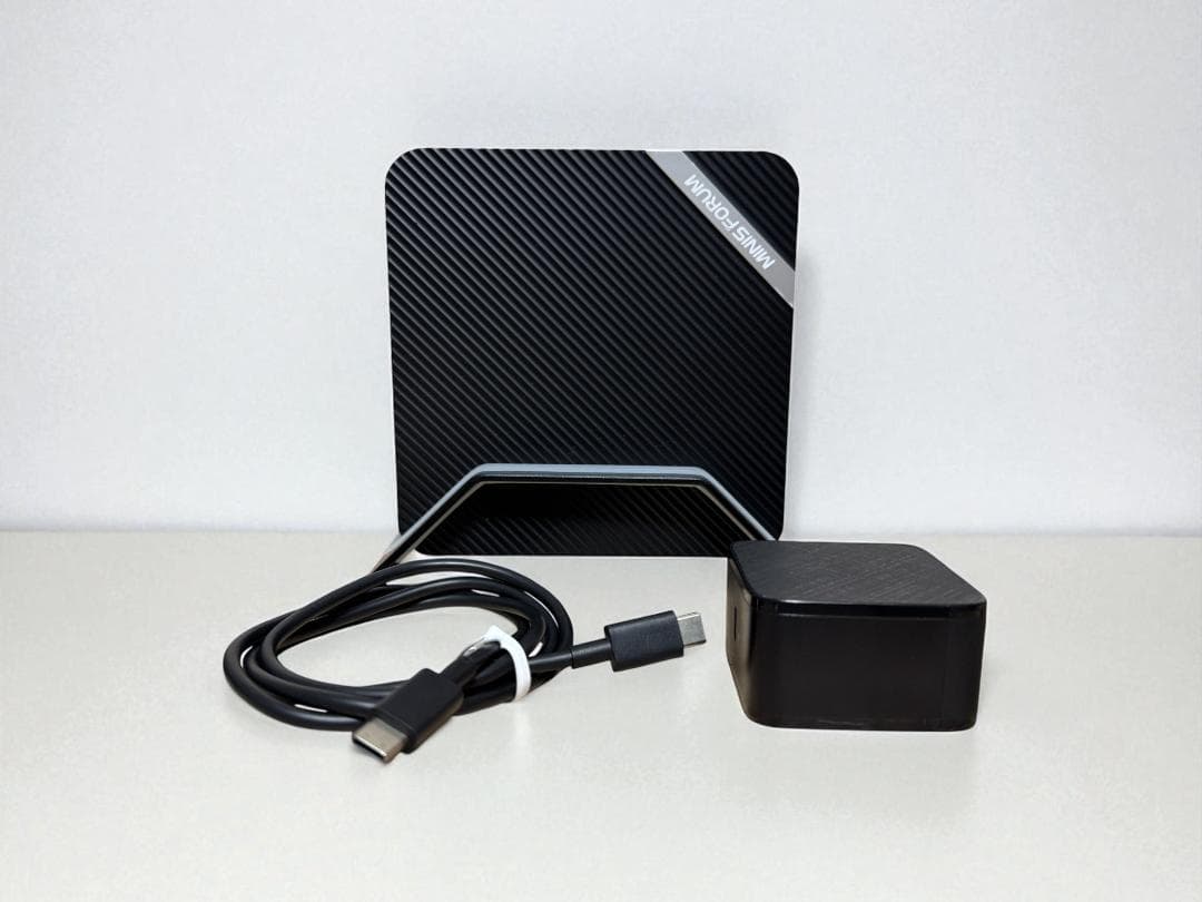 ⭐最終特価⭐高性能＆軽量⭐MINISFORUM UM560⭐