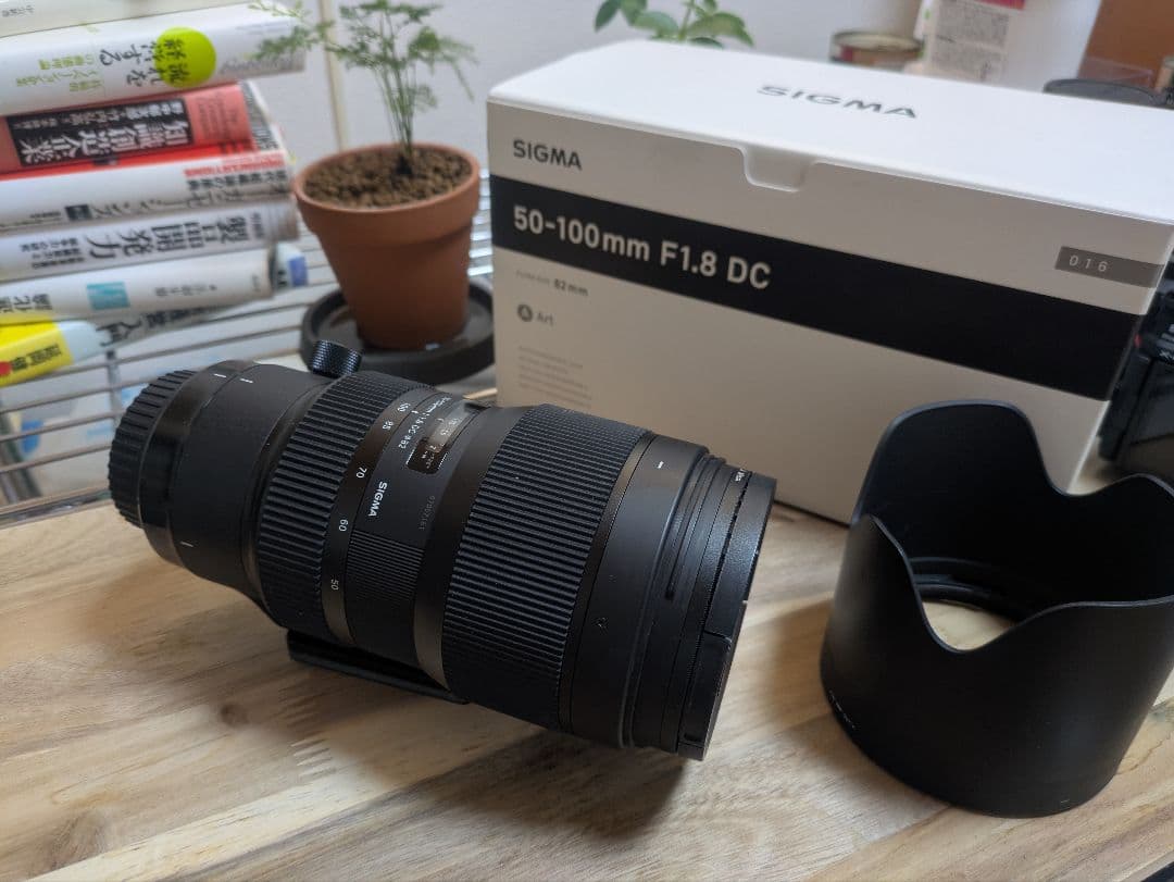 SIGMA 50-100mm F1.8 DC ズームレンズ　EFマウント