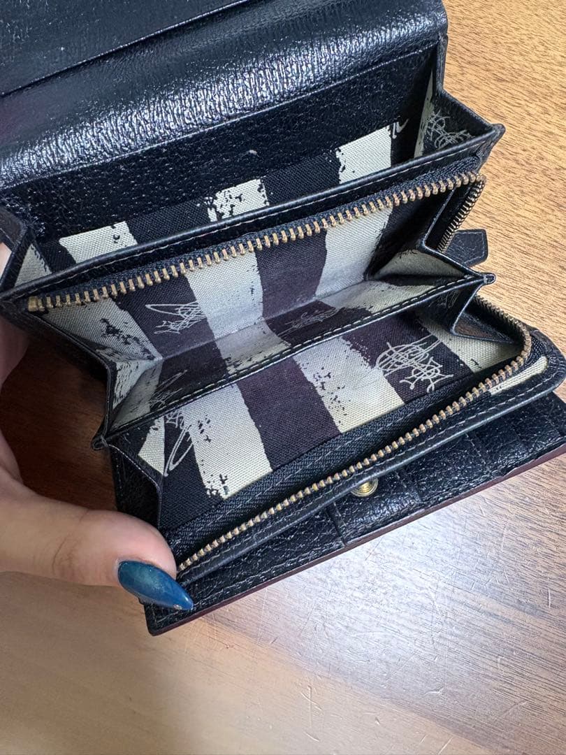 ヴィヴィアンウエストウッド　財布　三つ折り　 S8738