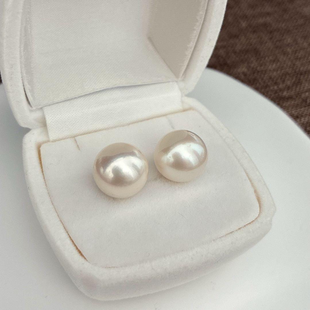 南洋白蝶真珠ピアス新品未使用ケース付き