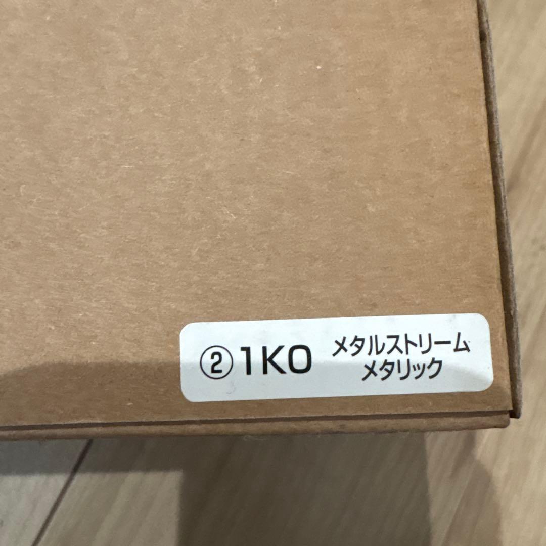 トヨタ ノア 1/30スケールミニカー シルバー