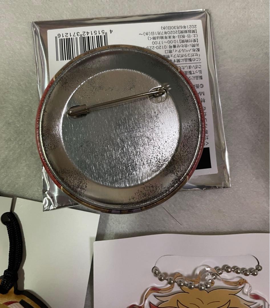 鬼滅の刃　セガ　コラボカフェ　煉獄杏寿郎　缶バッジ　アクリルキーホルダー