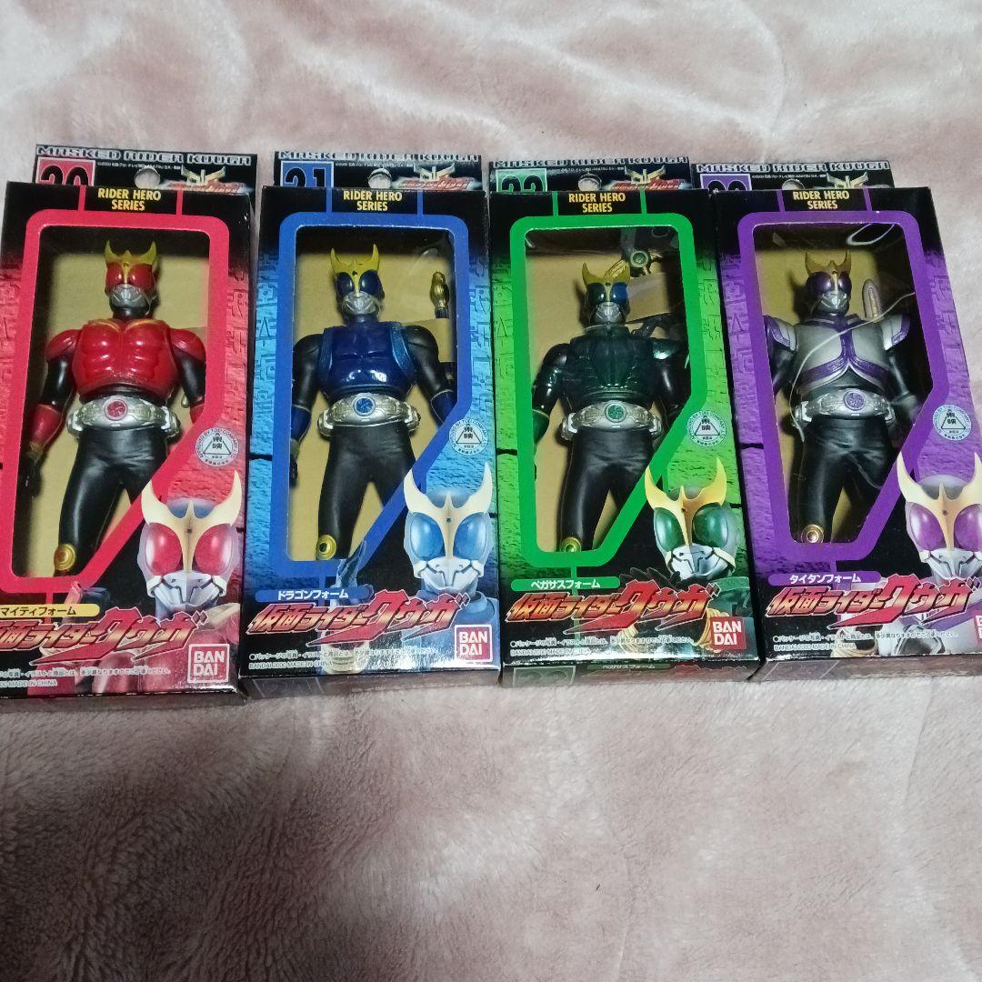 仮面ライダー ライダークウガ　ソフビセット