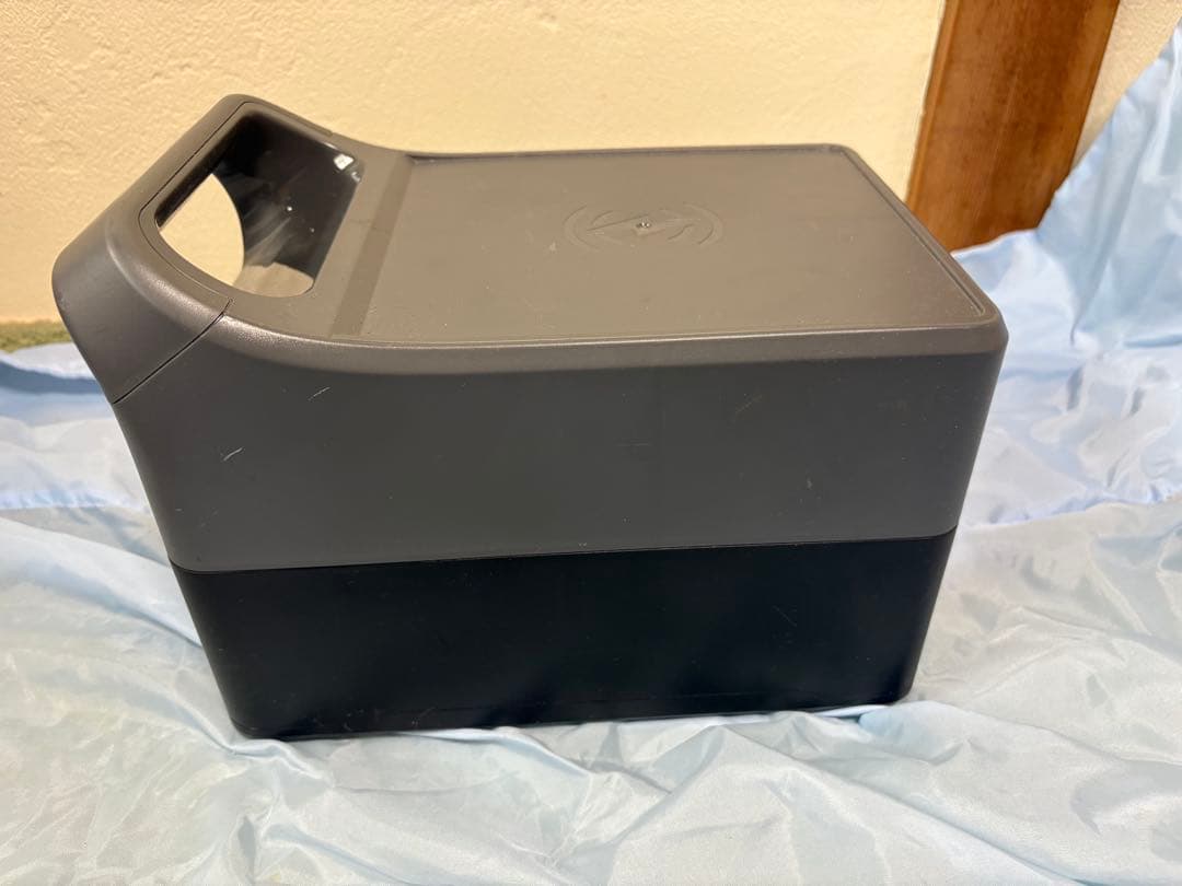 ガチ　ポータブル電源 700W E7 POWERSTATION 中古 綺麗