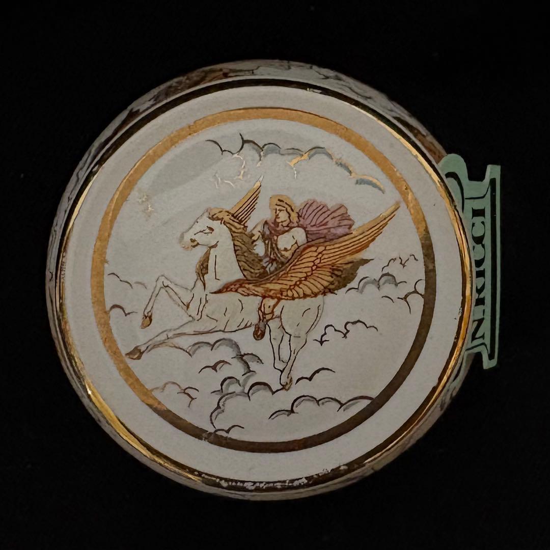 Nina Ricci（ニナリッチ）のヴィンテージ陶器入り練香水