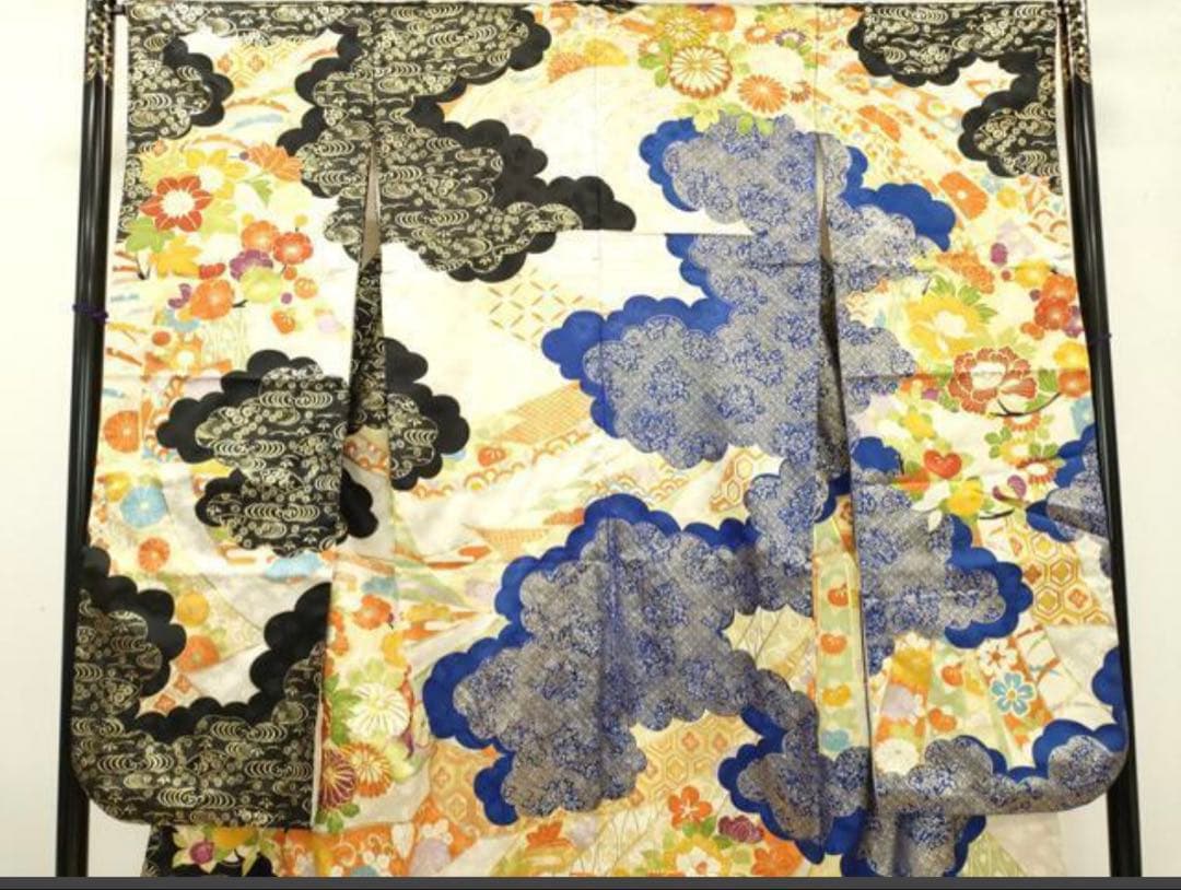 振袖フルセット6点M〜Lサイズ駒刺繍　雲取り金箔　正絹　売り切り終了