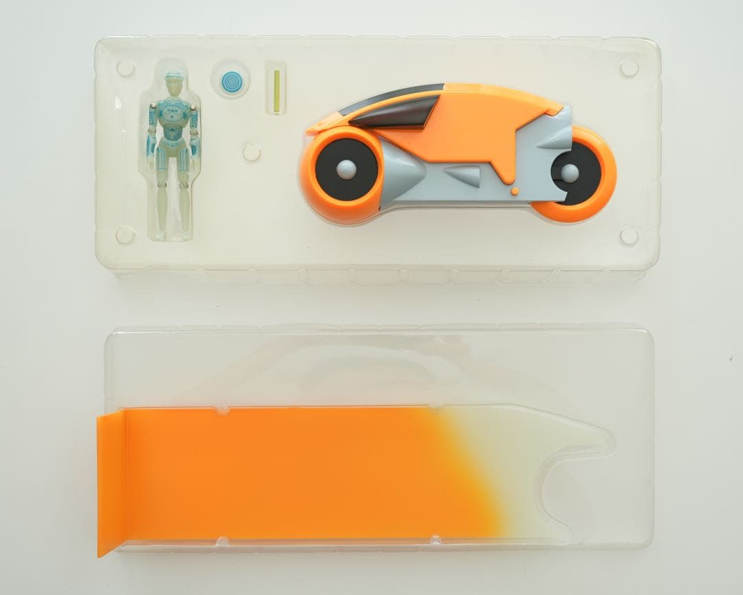 TRON LIGHT CYCLE メディコムトイ トロン ライトサイクル