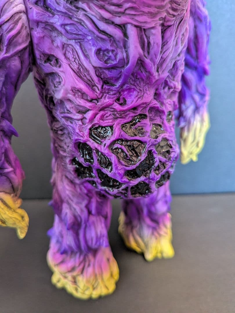 暗黒エンターテイメント 植物怪獣 乙式　ソフビ