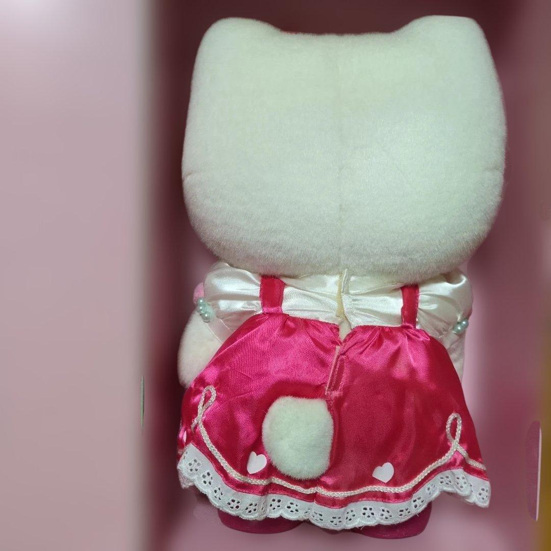 ハローキティ　 25周年記念　 800体限定Birthdayドール