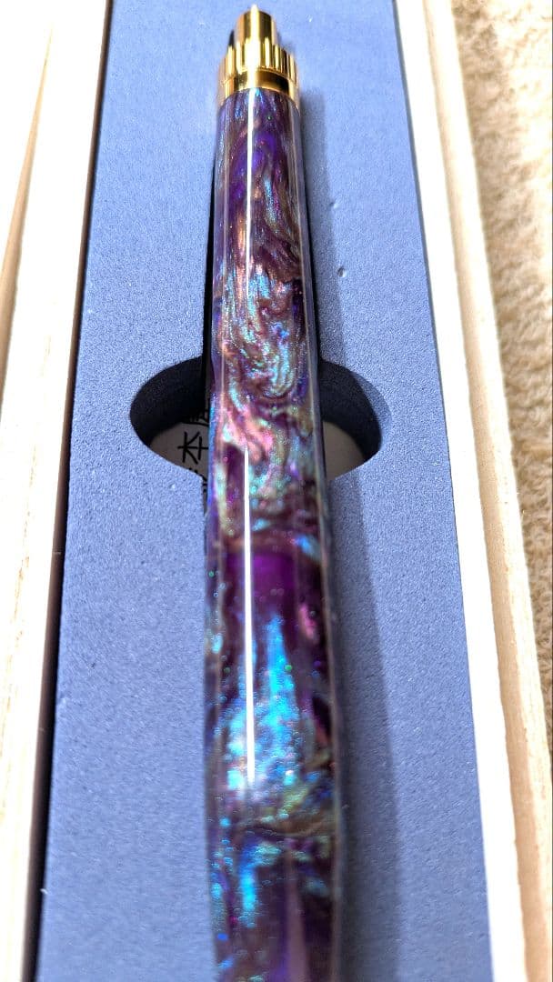金杢犀　木軸ペン　レジン　ボールペン　専用木箱付き