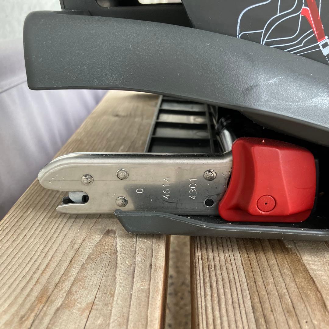 【送料込み】フォルクスワーゲン VW 純正チャイルドシートISOFIX（中古品）