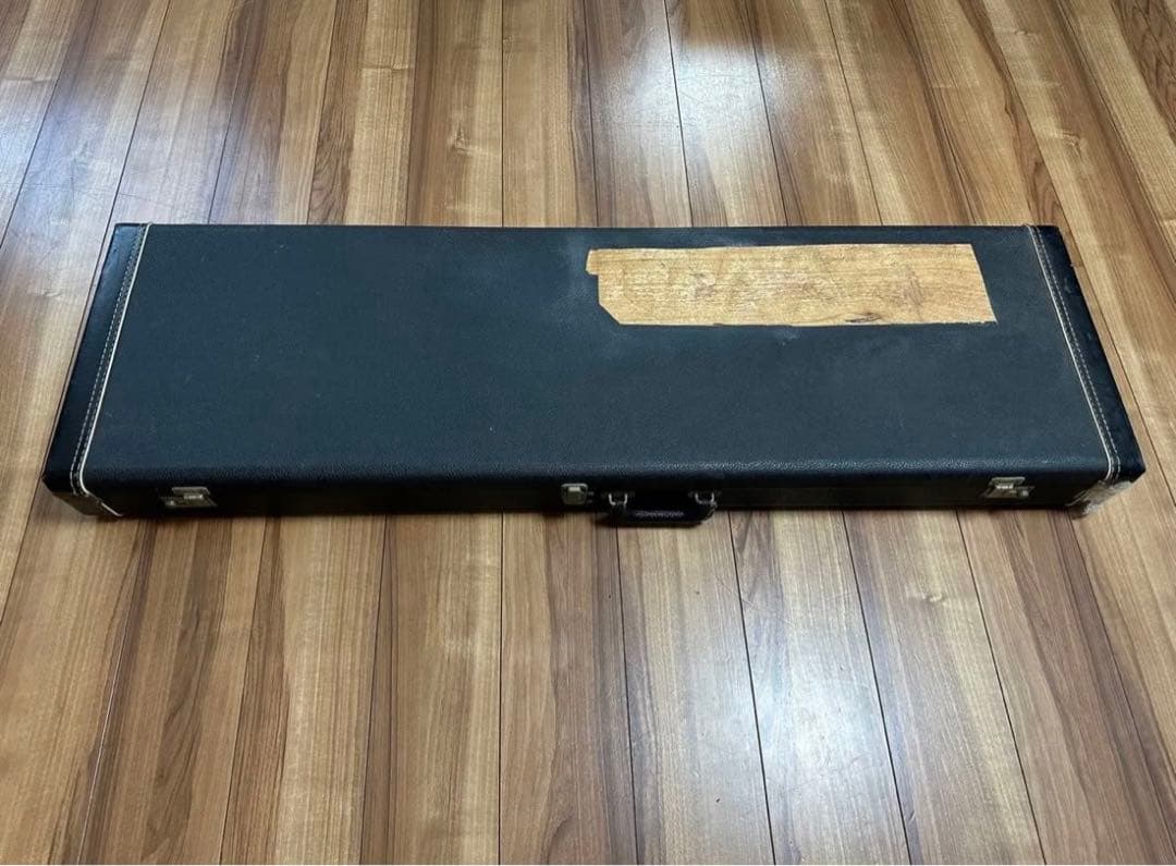 サンダーバード　ベース　ハードケース付き