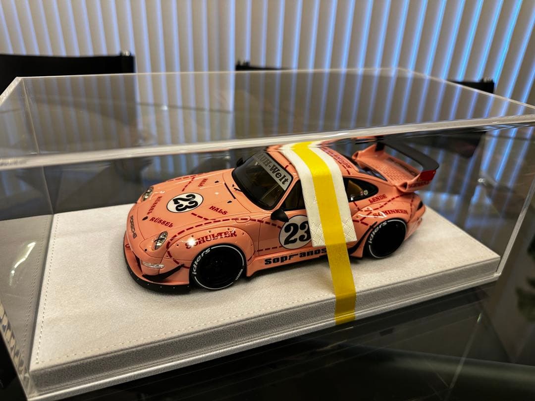 Fuelme RWB993 1/18 プロトピンクビッグ限定1台