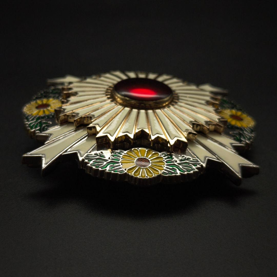 日本勲章　菊花章　金属製　レプリカ